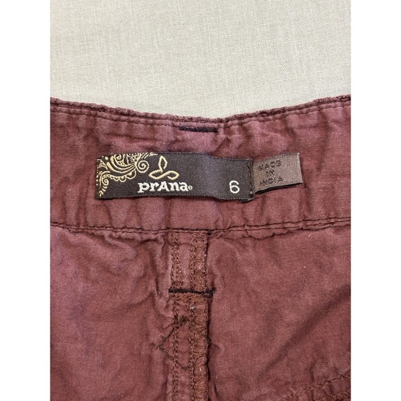 prAna Women's Shorts Michelle Eyelet Pattern 100% Cotton Size 6 Burgundy EUC - Picture 6 of 9